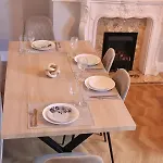 아파트 Comfortable 2 Bed With Garden - Parking