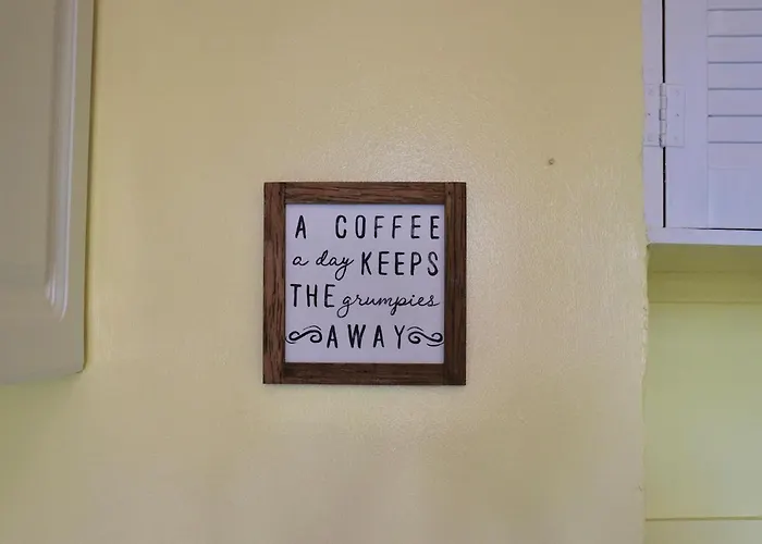 Comfortable 2 Bed With Garden - Parking * לידס