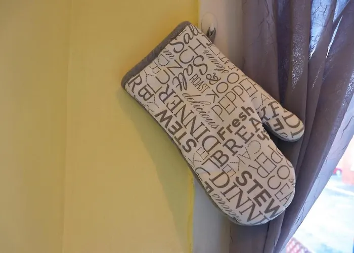 Comfortable 2 Bed With Garden - Parking דירה לידס