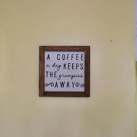 Comfortable 2 Bed With Garden - Parking * Leeds (West Yorkshire)