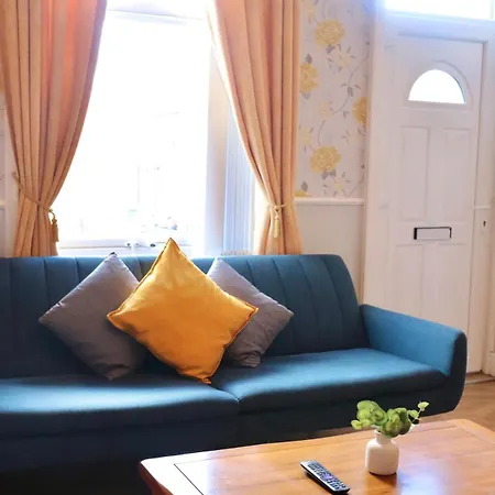 Daire Comfortable 2 Bed With Garden - Parking *