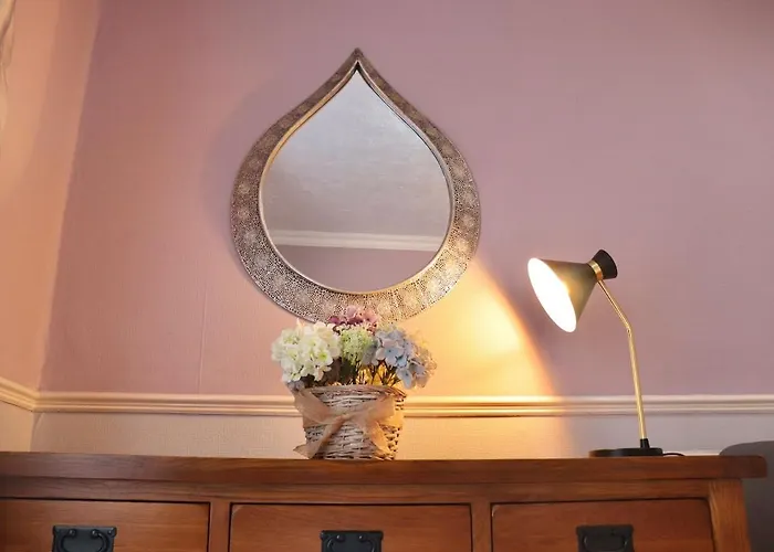 Comfortable 2 Bed With Garden - Parking Appartement Leeds (West Yorkshire)